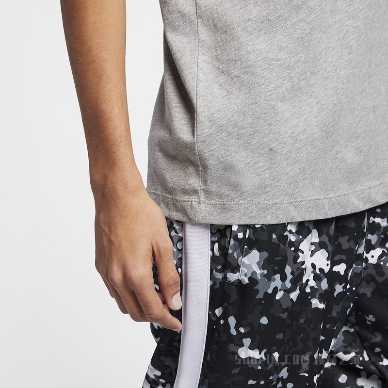 Nike Sportswear 男子T恤