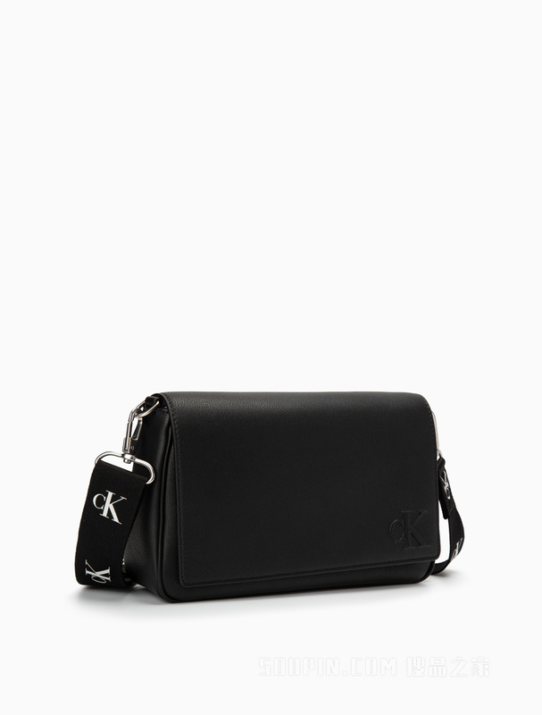 Calvin Klein 22初秋新款经典磁扣翻盖式压印LOGO肩带单肩斜挎包DH3217
