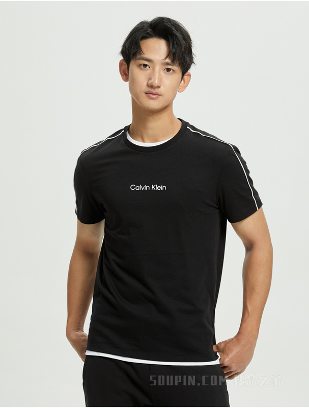Calvin Klein 22春夏男士时尚圆领串标织带印花吸汗透气短袖T恤40HC212