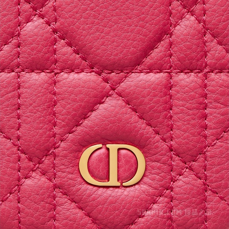 Dior Caro iPhone 13 Pro 手机壳 亮粉色牛皮革藤格纹搭配手链