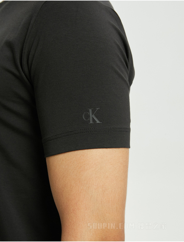Calvin Klein 22初秋男士休闲线型叠印LOGO修身圆领透气短袖T恤J321529