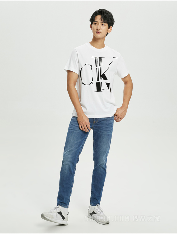 Calvin Klein 22初秋男士休闲合体楔形LOGO贴片微弹水洗牛仔裤J321555