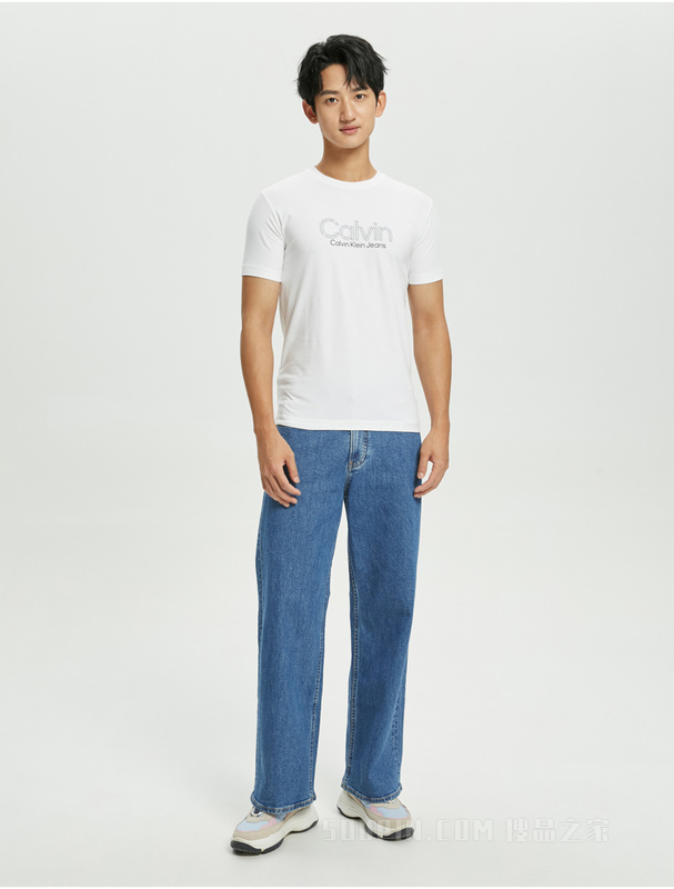 Calvin Klein 22秋冬新款男士复古时尚LOGO贴片宽松阔腿牛仔裤J322281