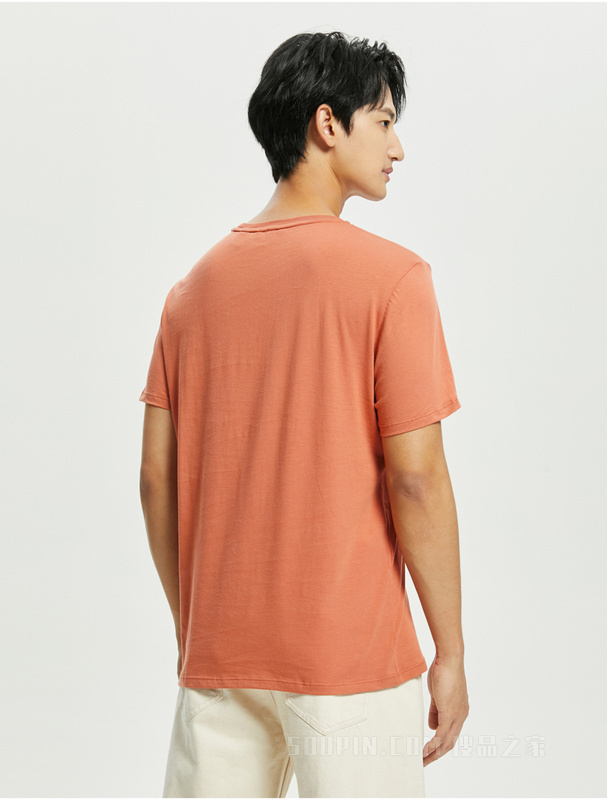 Calvin Klein 22春夏新款男士舒适圆领纯棉透气简约印花短袖T恤40HC236