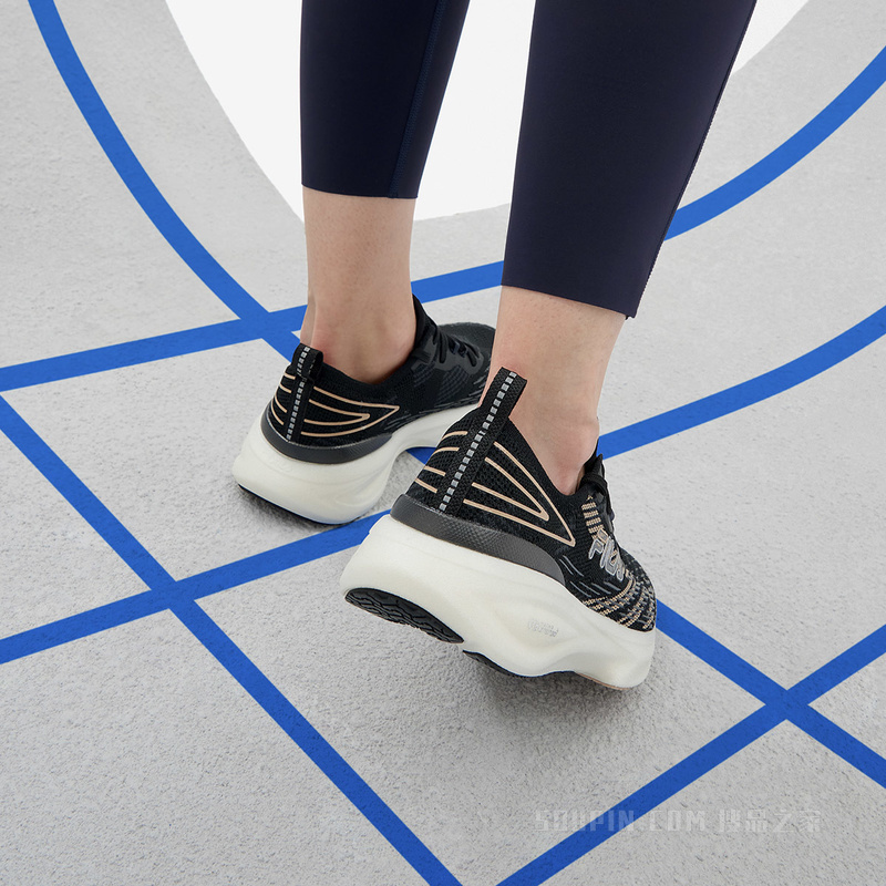 ENERGY女子专业运动路跑鞋