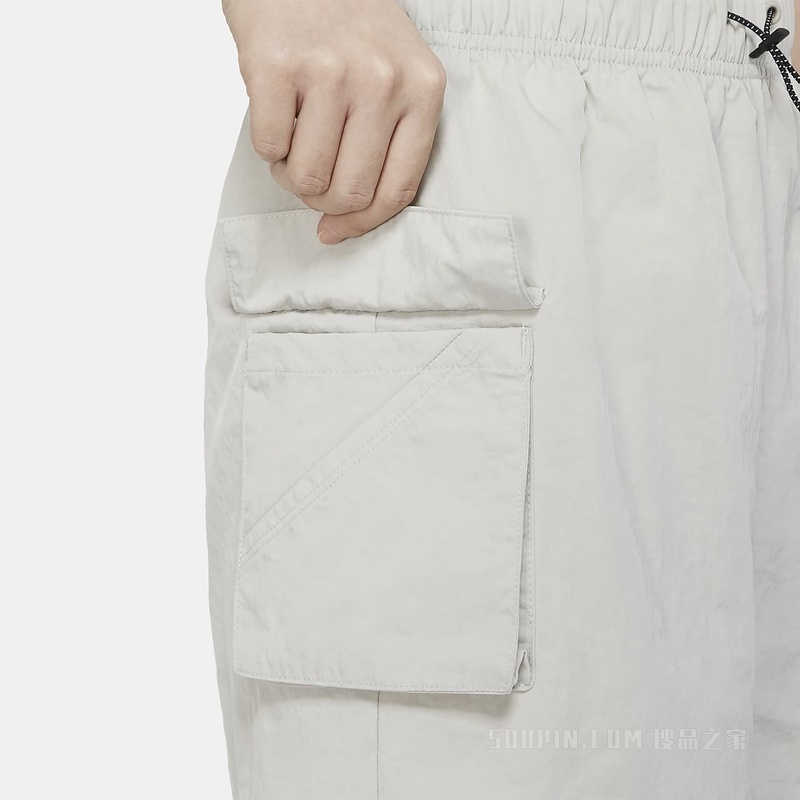 Nike Sportswear Essential 女子梭织高腰短裤