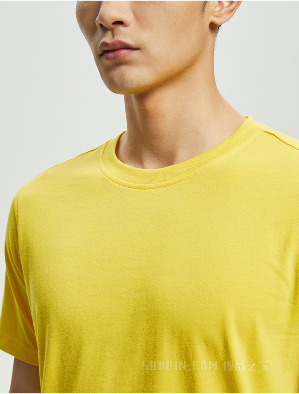 Calvin Klein 22春夏男士运动休闲圆领醒目贴胶大LOGO短袖T恤4MS2K111