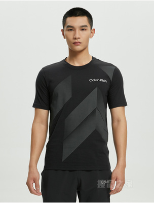 Calvin Klein 22春夏男士休闲几何印花简约LOGO圆领透气短袖T恤4MT2K139