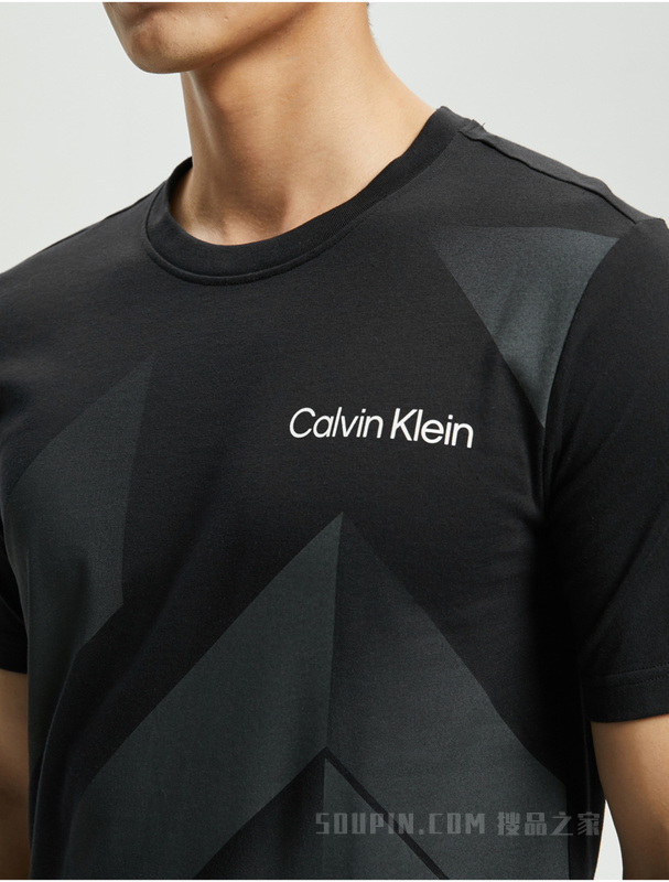 Calvin Klein 22春夏男士休闲几何印花简约LOGO圆领透气短袖T恤4MT2K139