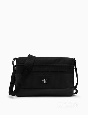 Calvin Klein 22初秋男士简约拼接格纹LOGO横款拉链单肩斜挎包HH3230