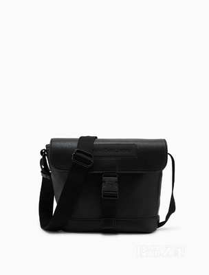 Calvin Klein 22初秋男士通勤简约插扣翻盖式LOGO邮差包斜挎包HH3235