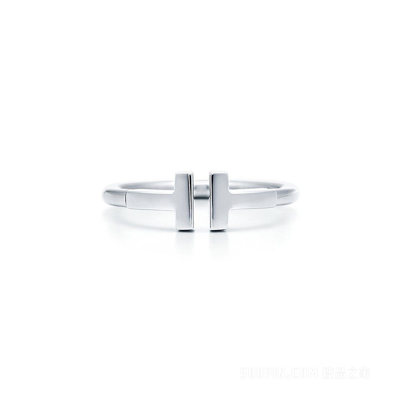 Tiffany T 系列 18K 白金线圈戒指。