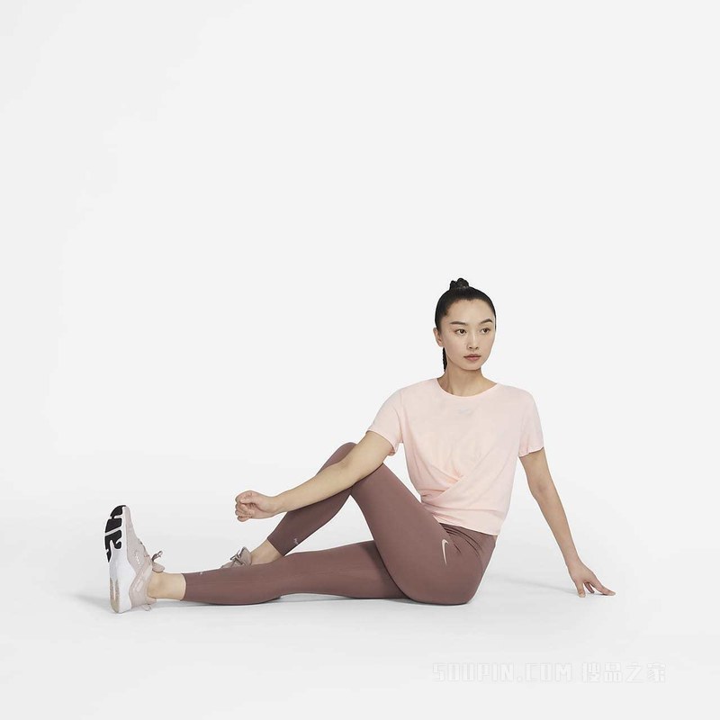 Nike Dri-FIT One Luxe 女子训练上衣