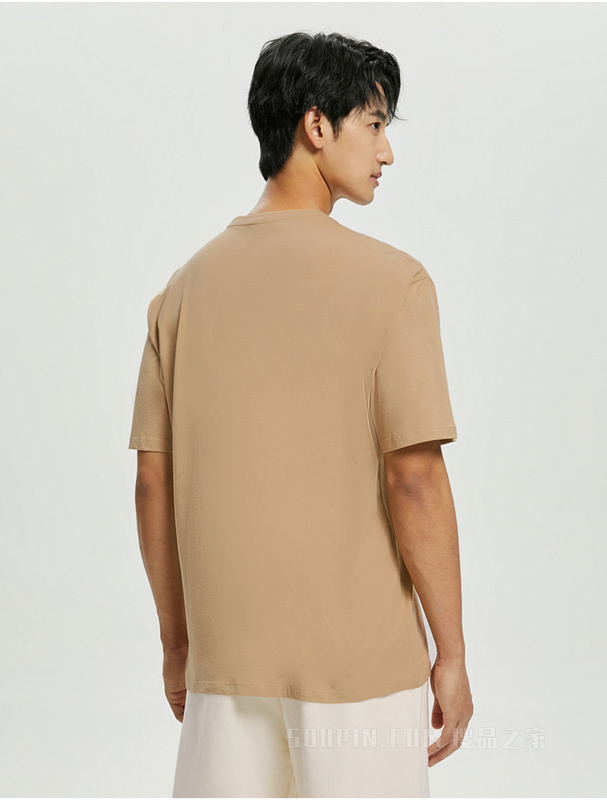 Calvin Klein 22春夏新款男士休闲纯棉透气字母印花宽松短袖T恤40HM890