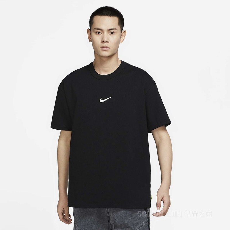 Nike Sportswear Premium Essentials 男子T恤