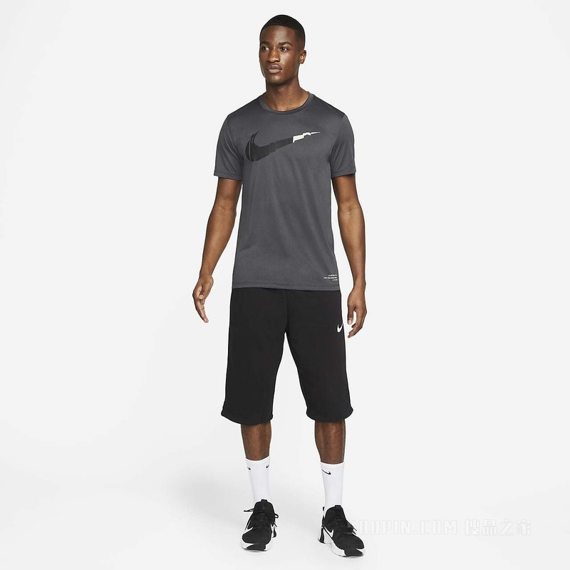 Nike Dri-FIT Over-the-Knee 男子训练短裤