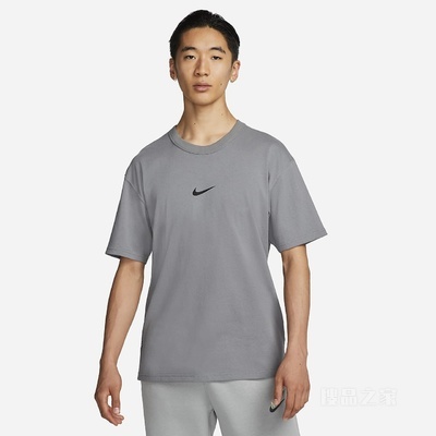 Nike Sportswear Premium Essentials 男子T恤