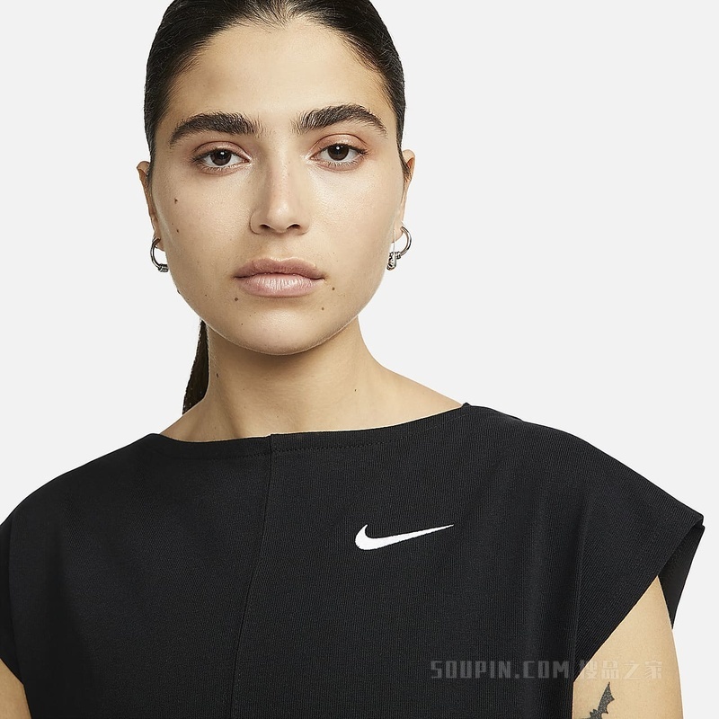 Nike Sportswear 女子短袖连衣裙