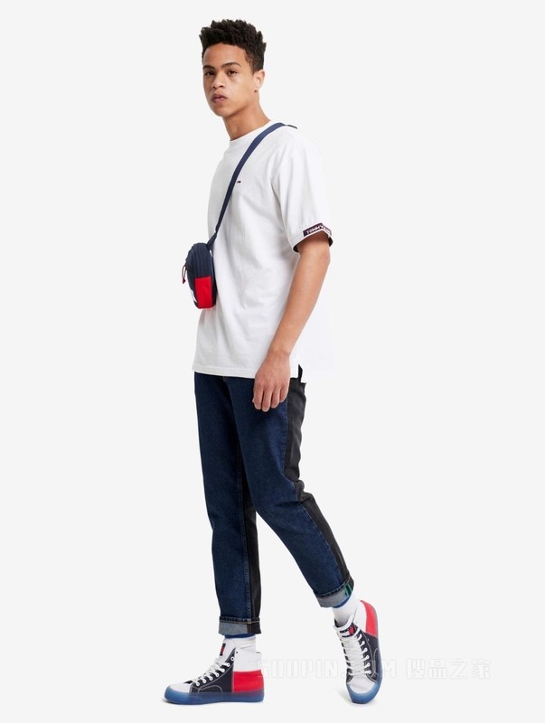 JEANS 男装时尚纯棉刺绣旗标直筒牛仔裤 DM0DM09264