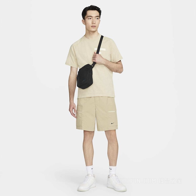 Nike Elemental Premium 单肩包