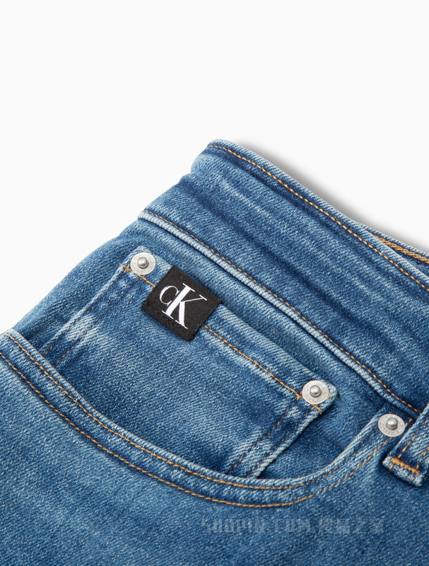 Calvin Klein 22早秋新款男士时尚修身直筒高弹力七分牛仔裤J321475
