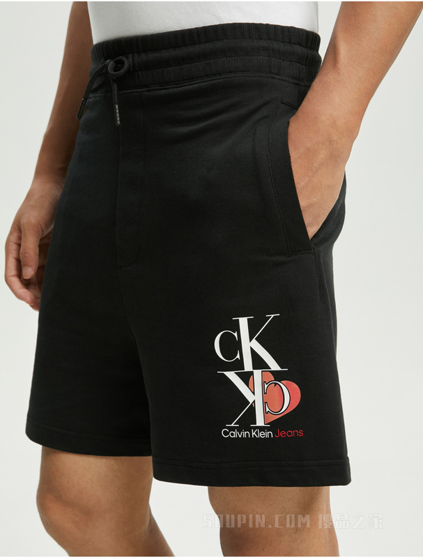 Calvin Klein 22早秋男女情侣中性爱心LOGO印花纯棉抽绳短裤J400173