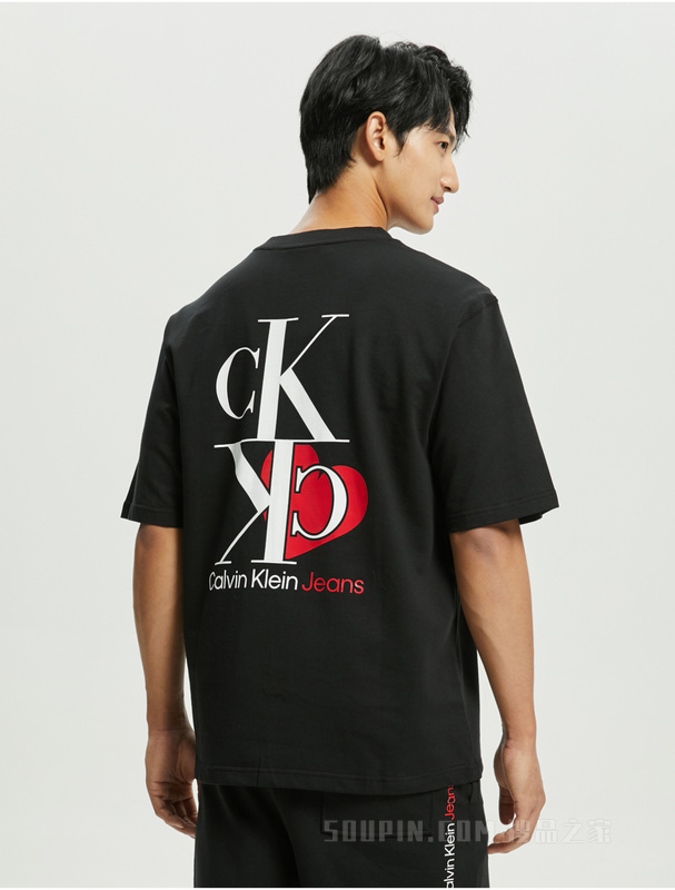 Calvin Klein 22早秋男女情侣中性爱心LOGO印花纯棉短袖卫衣J400174