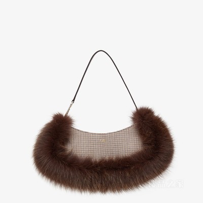 Fendi O'Lock Swing 棕色千鸟格羊毛和狐狸皮草手拿包