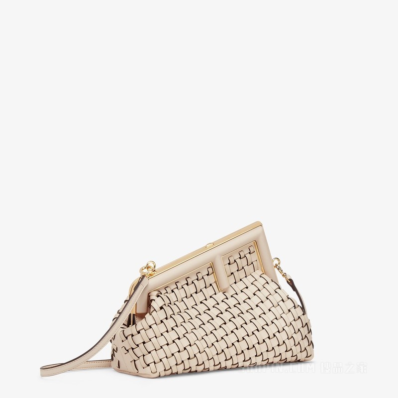 Fendi First小号手袋 米色编织皮革手袋