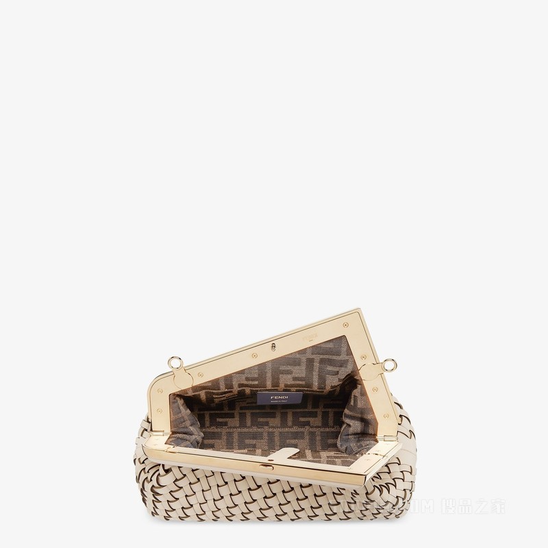 Fendi First小号手袋 米色编织皮革手袋