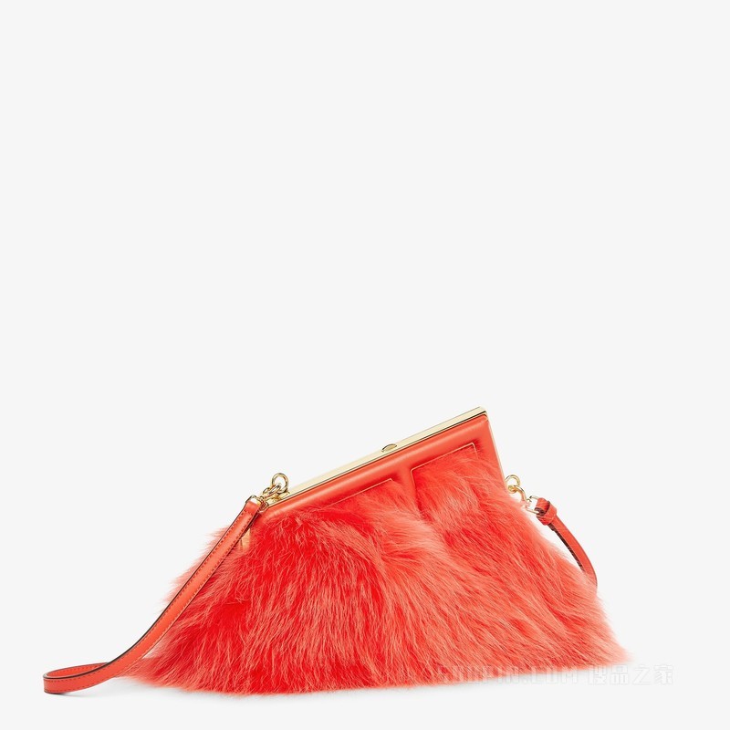 Fendi First小号手袋 红色狐狸皮草手袋