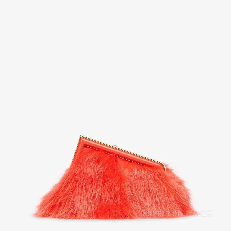 Fendi First小号手袋 红色狐狸皮草手袋