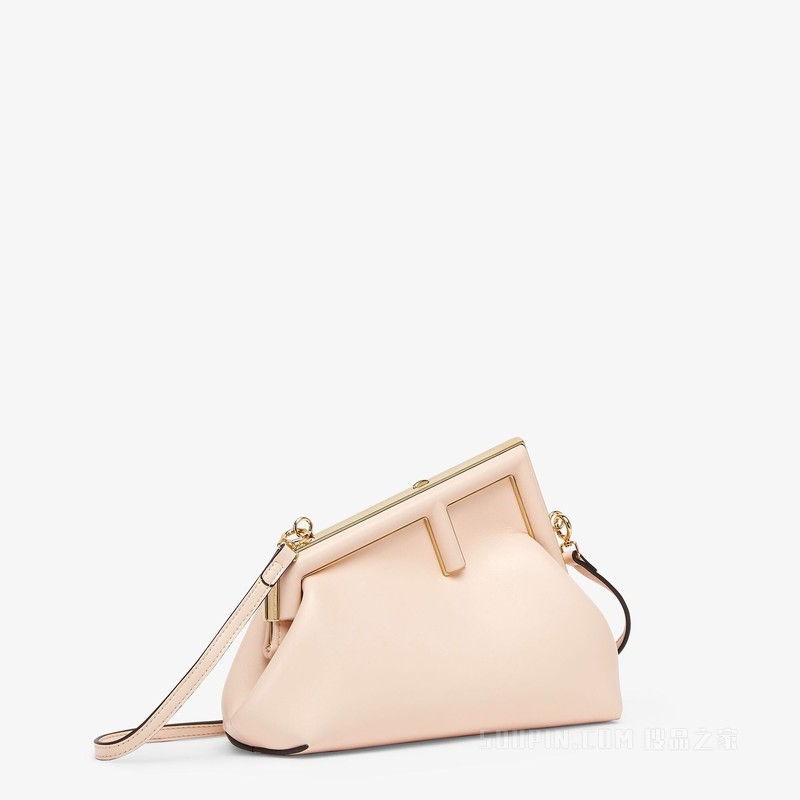 Fendi First小号手袋 浅粉色皮革手袋