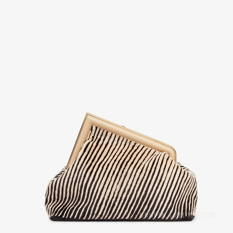 Fendi First中号手袋 拼色镶饰貂毛手袋