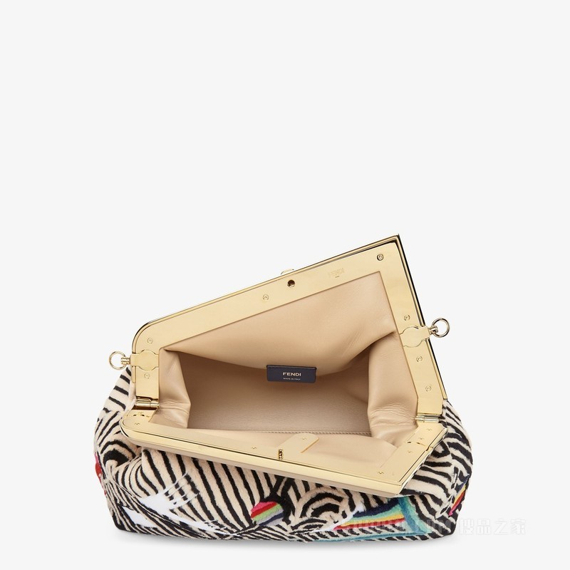 Fendi First中号手袋 拼色镶饰貂毛手袋