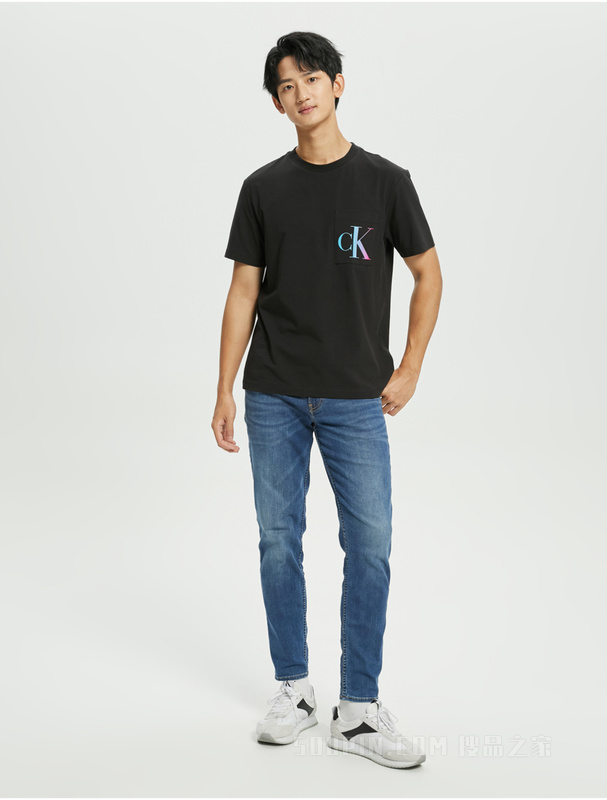 Calvin Klein 22初秋男士时尚圆领渐变色字母印花透气短袖T恤J321660