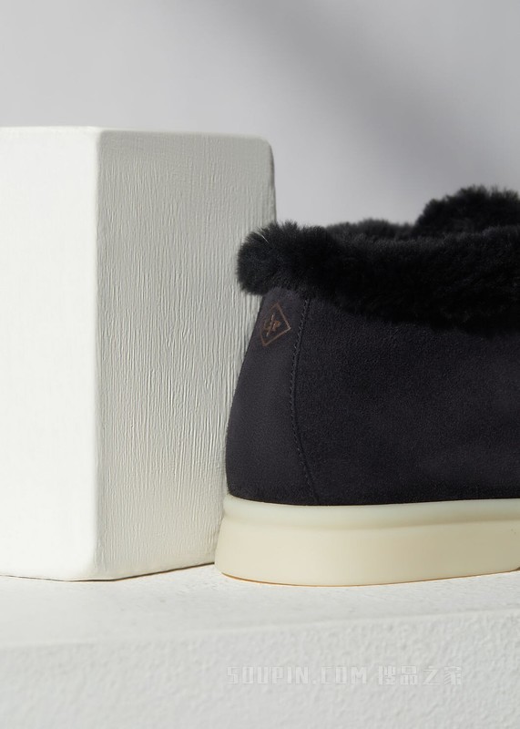 Open Walk 踝靴 绒毛牛皮革含皮毛衬里