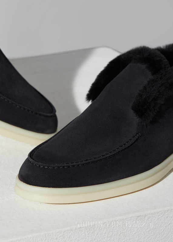 Open Walk 踝靴 绒毛牛皮革含皮毛衬里