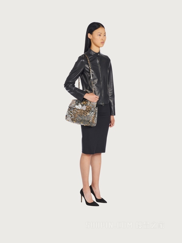 FERRAGAMO薄软绸印花STUDIO手袋（小号）