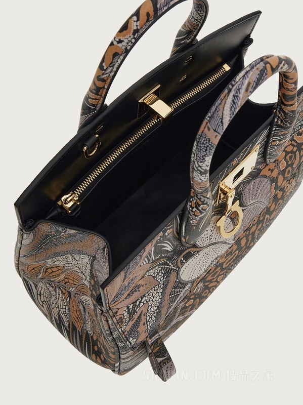 FERRAGAMO薄软绸印花STUDIO手袋（小号）
