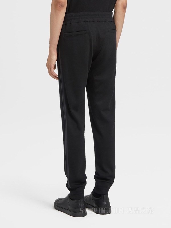 黑色 Techmerino™ 羊毛慢跑裤