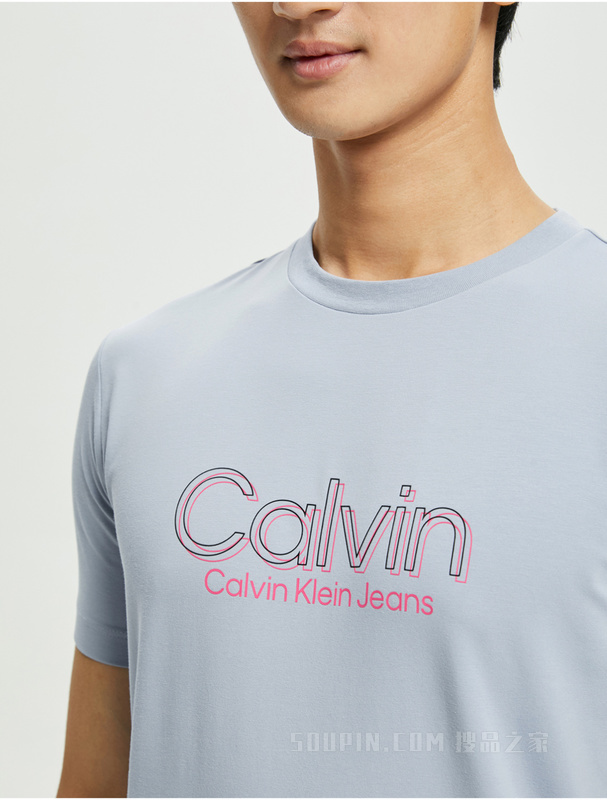 Calvin Klein 22初秋男士休闲线型叠印LOGO修身圆领透气短袖T恤J321529