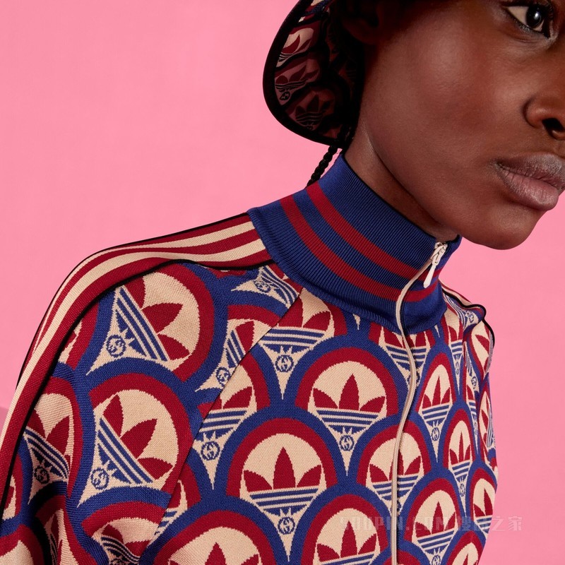 adidas x Gucci联名系列拉链夹克 红色和蓝色