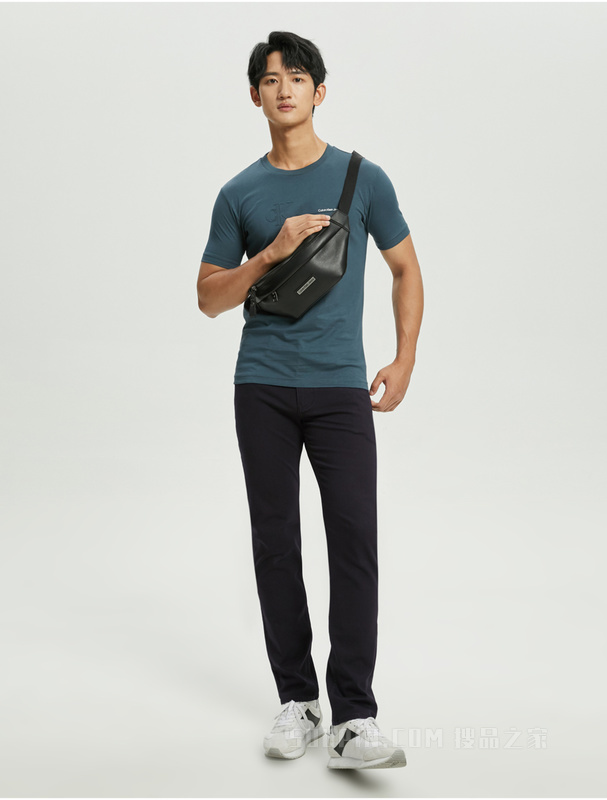 Calvin Klein 22秋冬新款男士简约刺绣LOGO舒适弹力修身牛仔裤J322285