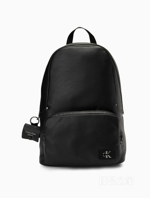Calvin Klein 22秋冬新款男士时尚校园风LOGO贴片拉链圆形双肩包HH3527