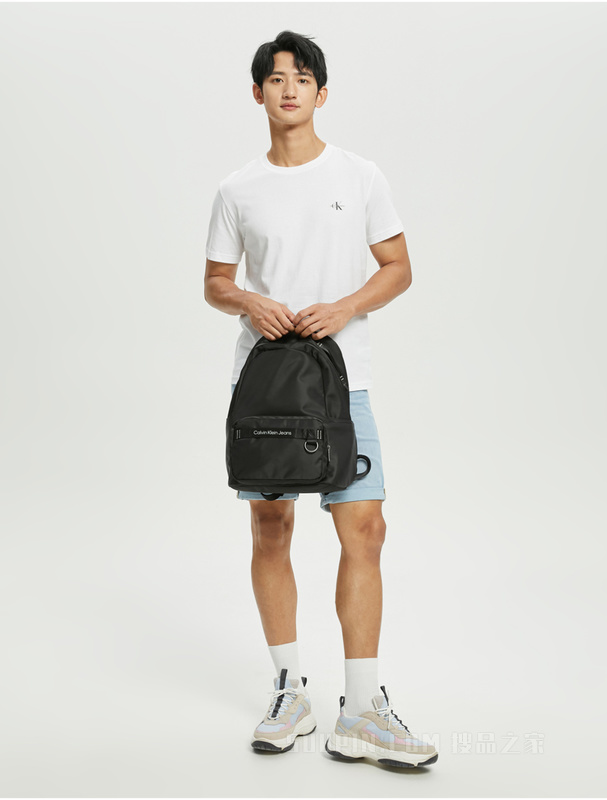 Calvin Klein 22秋冬新款男士校园风LOGO织带大容量拉链双肩包HH3539