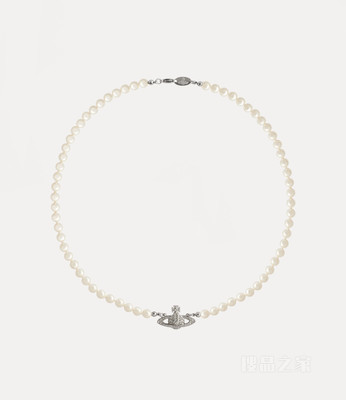 Man. Mini Bas Relief Pearl Necklace