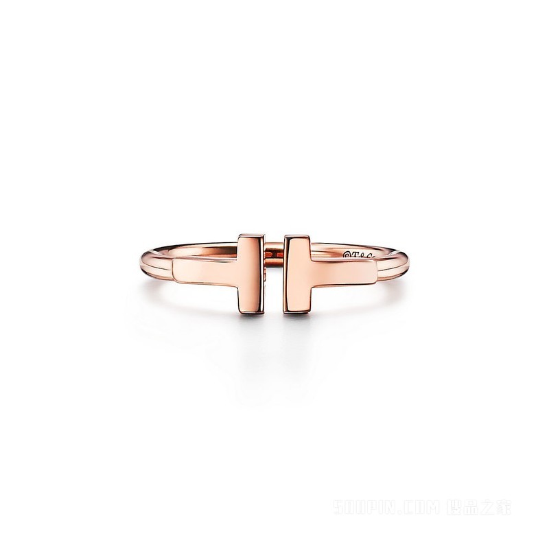 Tiffany T 系列 18K 玫瑰金线圈戒指。