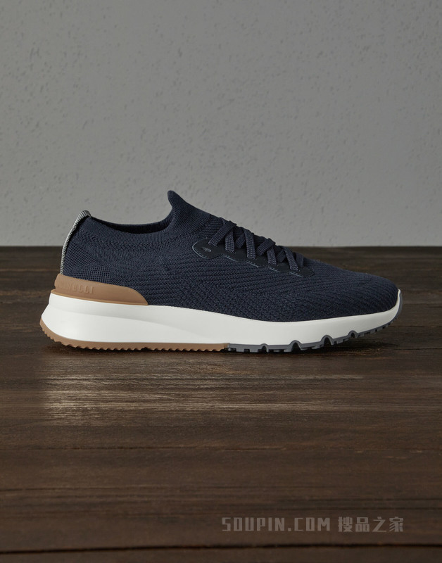 针织织物运动鞋 保暖鞋内衬，羊毛织物拼接半抛光小牛皮运动鞋