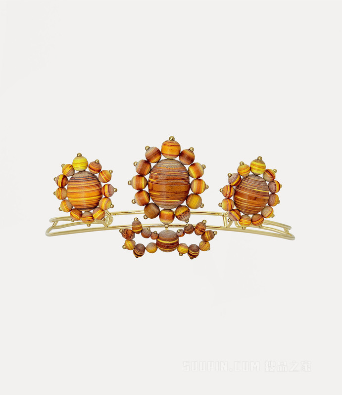 Leandra Tiara